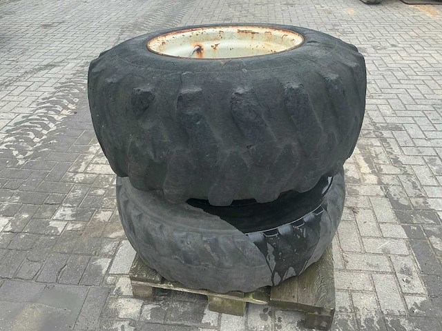 Dubbellucht band op velg - afbeelding 7 van  8