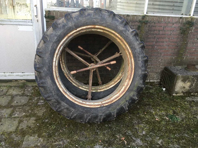 Dubbellucht wielen (2x) - afbeelding 1 van  4