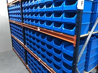 Dubbelzijdige legbordstelling incl 340 magazijnbakken. - afbeelding 1 van  7