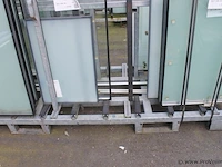 Dubbelzijdige metalen glas/platenbok - 205x70x258 cm - afbeelding 3 van  5