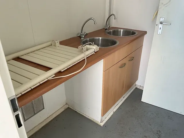 Dubbelzijdige sanitairunit - afbeelding 9 van  20