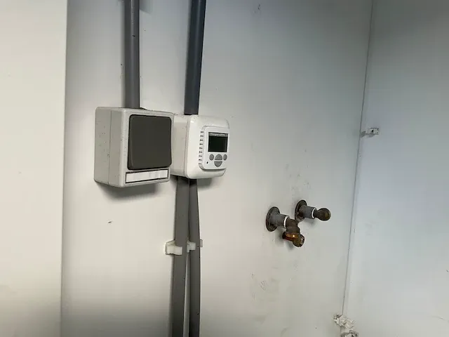 Dubbelzijdige sanitairunit - afbeelding 7 van  21