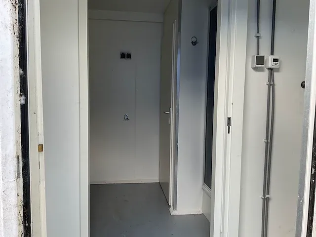 Dubbelzijdige sanitairunit - afbeelding 14 van  21