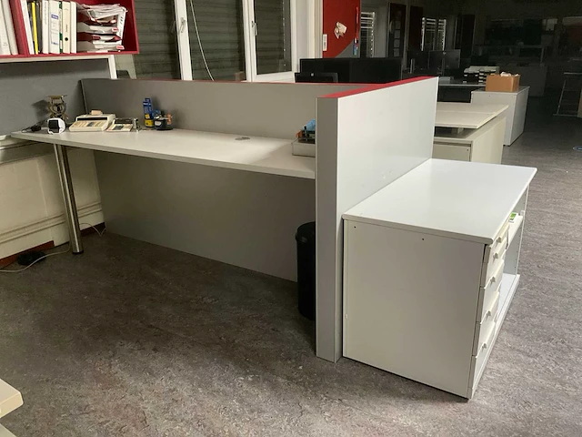 Dubbelzijdige sta werkplek - afbeelding 1 van  7