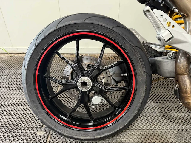 Ducati - hypermotard - 1100 - motorfiets - 2009 - afbeelding 16 van  20