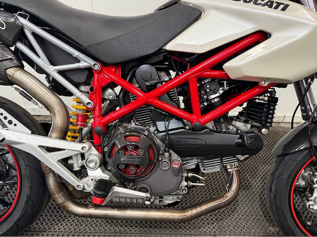 Ducati - hypermotard - 1100 - motorfiets - 2009 - afbeelding 9 van  20