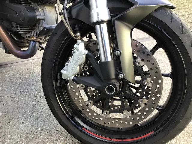 Ducati - race - monster 796 abs - motorfiets - afbeelding 11 van  26