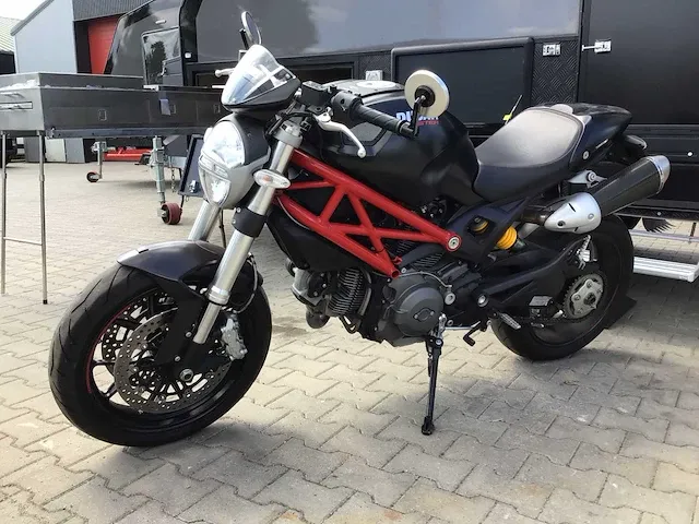 Ducati - race - monster 796 abs - motorfiets - afbeelding 1 van  26