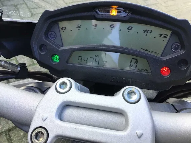 Ducati - race - monster 796 abs - motorfiets - afbeelding 26 van  26