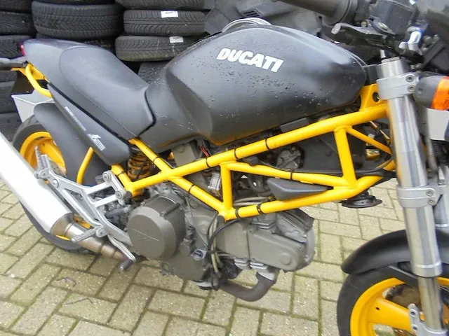 Ducatie - monster 600 cc - belgie - afbeelding 6 van  7
