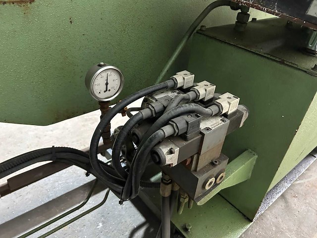 Ducci - piegatrice 3x2000 - folding machines - 2001 - afbeelding 10 van  11