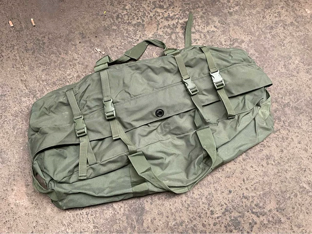 Duffelbag with zipper (100x) - afbeelding 1 van  5