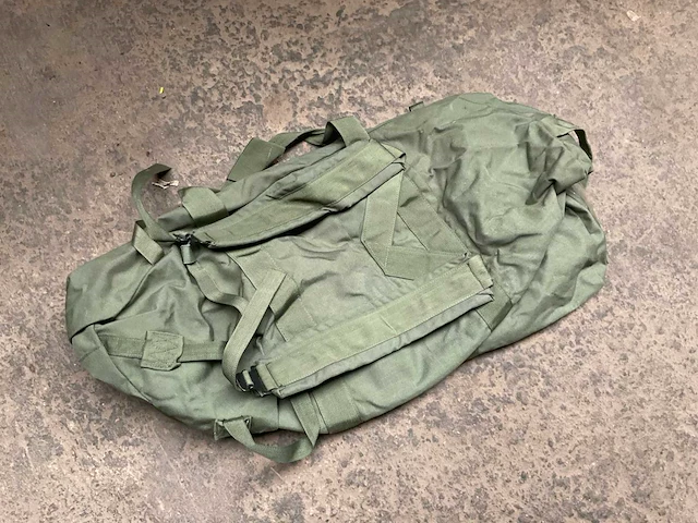Duffelbag with zipper (75x) - afbeelding 3 van  5