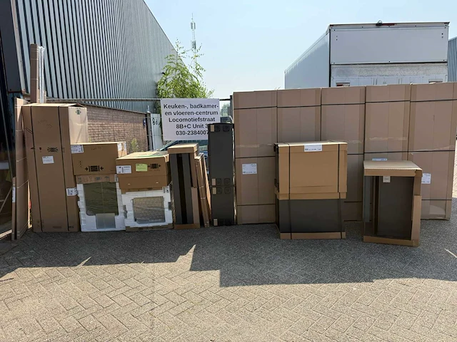 Duitse keuken antraciet lak mat eilandkeuken - afbeelding 31 van  38