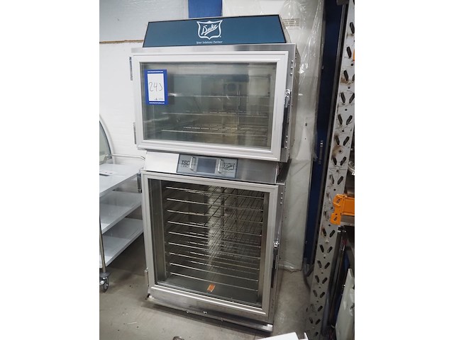 Duke - afbeelding 2 van  9