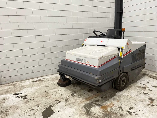 Dulevo - 2002 - 120eh - straatveegmachine - afbeelding 6 van  11