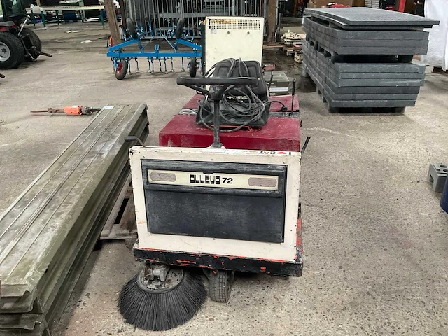Dulevo 72e zelfrijdende veegmachine - afbeelding 3 van  10