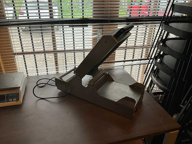 Duniform df20 sealmachine - afbeelding 1 van  5