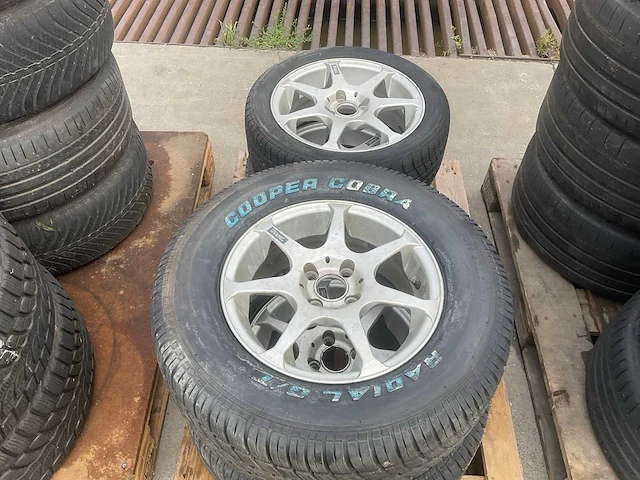 Dunlop autoband met tantrum by könig velg (4x) - afbeelding 1 van  10
