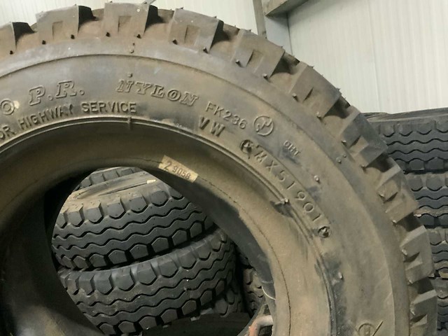 Dunlop heftruck band (50x) - afbeelding 4 van  5