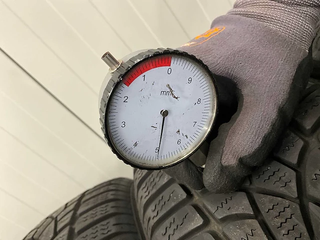 Dunlop "sp wintersport 3d" 185/65 r15 (4x) - afbeelding 8 van  9