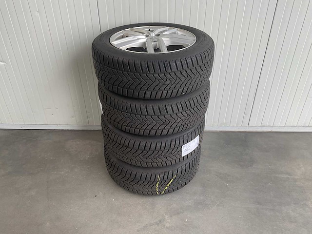 Dunlop winter sport 5 winterbanden 5x 110 - afbeelding 1 van  3
