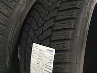 Dunlop wintersport 5 band (4x) - afbeelding 3 van  5