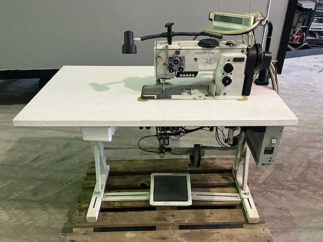 Dürkopp adler 767 professionele naaimachine 3-voudig transport - afbeelding 9 van  16