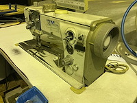 Dürkopp adler 867 professionele naaimachine 3-voudig transport (2x) - afbeelding 14 van  23