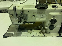 Dürkopp adler 867 professionele naaimachine 3-voudig transport (2x) - afbeelding 15 van  23