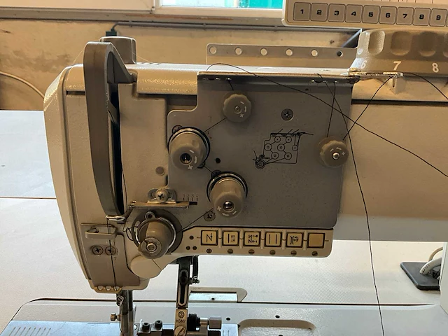 Durkopp adler m-type 867 classic naaimachine - afbeelding 19 van  19