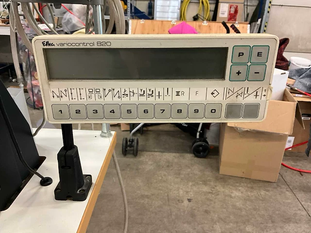 Dürkopp adler naaimachine - afbeelding 14 van  15