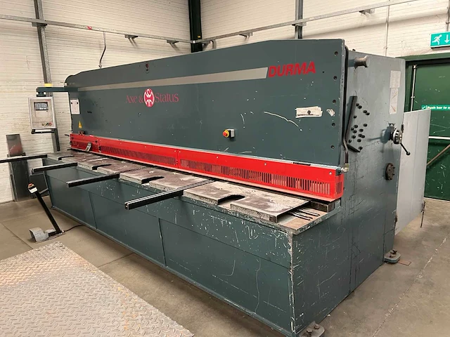 Durma - 2013 - sbt 4006 - cnc guillotineschaar - afbeelding 1 van  7