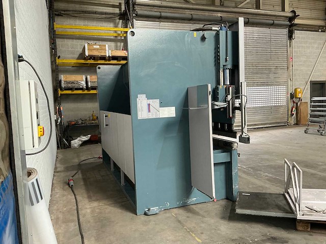 Durma - ad-r 40175 - cnc press brake - 2012 - afbeelding 11 van  14