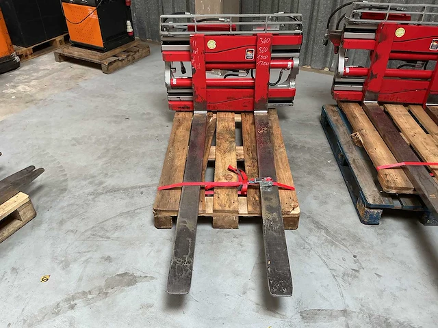 Durwen - fem 2 pgk 15-s - accessoire voor vorkheftrucks - 2019 - afbeelding 1 van  4