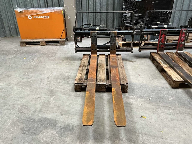 Durwen - fem 2 rzv 25 gs - accessoire voor vorkheftrucks - 2019 - afbeelding 1 van  4