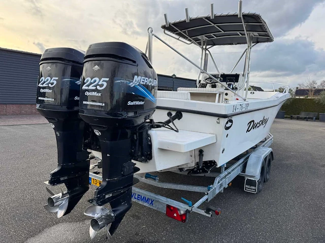 Dusky - 2009 - dus-34121 g809 26ft 2x 225pk - consoleboot en visboot / speedboot - afbeelding 14 van  47