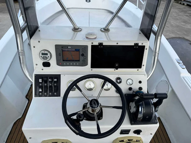 Dusky - 2009 - dus-34121 g809 26ft 2x 225pk - consoleboot en visboot / speedboot - afbeelding 17 van  47