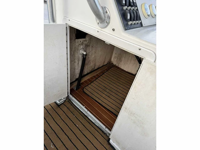 Dusky - 2009 - dus-34121 g809 26ft 2x 225pk - consoleboot en visboot / speedboot - afbeelding 35 van  47