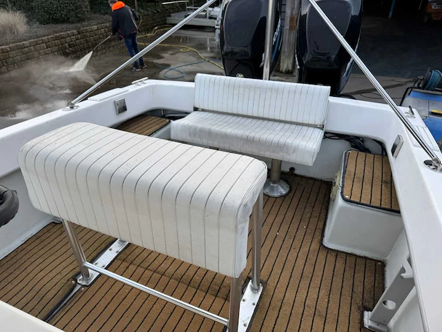 Dusky - 2009 - dus-34121 g809 26ft 2x 225pk - consoleboot en visboot / speedboot - afbeelding 44 van  47