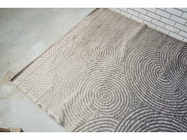 Dutch bone - dots - vloerkleed - afbeelding 2 van  5