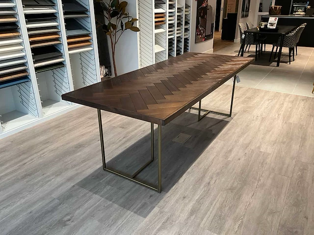 Dutch bone claus eetkamertafel - afbeelding 1 van  2