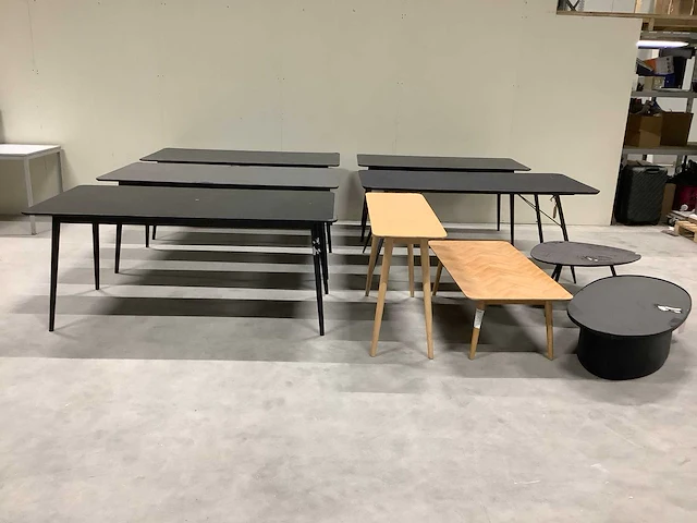 Dutch bone eetkamertafel en bijzet tafel (9x) - afbeelding 1 van  14