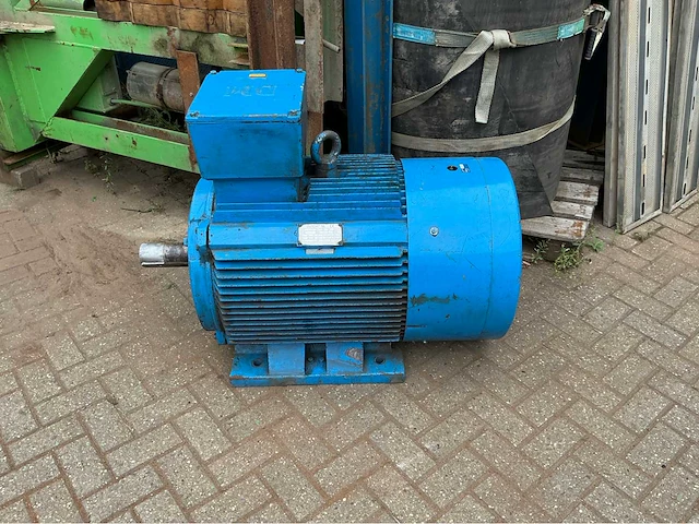 Dutchi dm1 315s4 b3 elektromotor - afbeelding 2 van  8