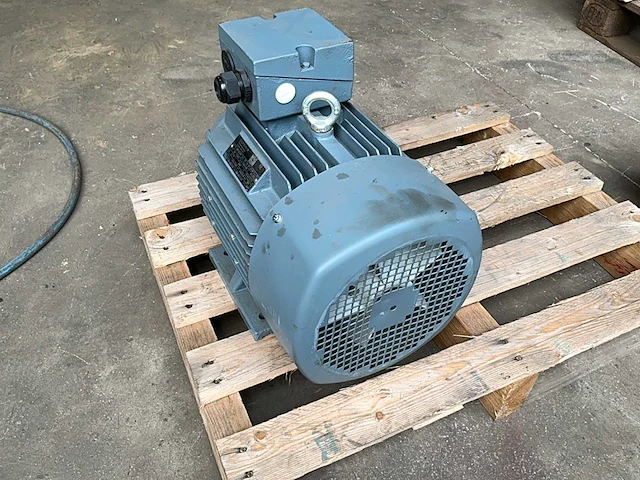 Dutchi motors dm1 132s4/2 elektromotor - afbeelding 4 van  6