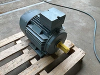 Dutchi motors dm1 132s4/2 elektromotor - afbeelding 6 van  6