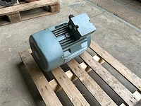 Dutchi motors dm1 132s8/4 elektromotor - afbeelding 5 van  6