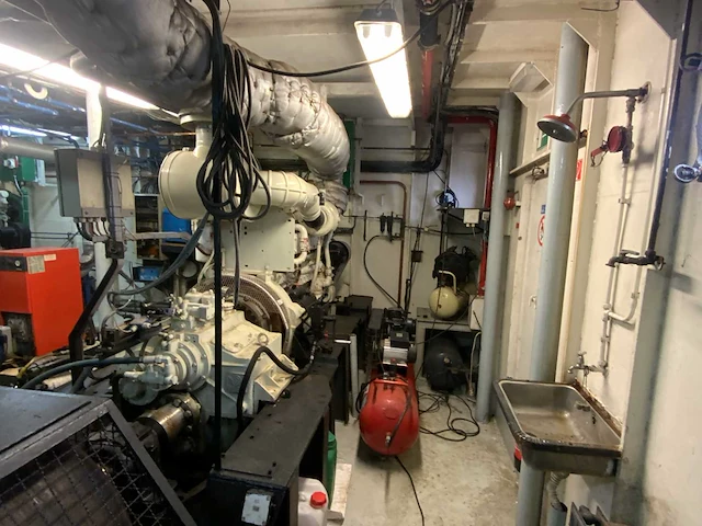 Duwboot hercules 1960pk 10.000ton - afbeelding 74 van  111