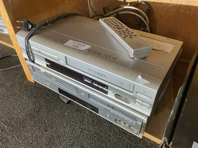 Dvd recorder (2x) - afbeelding 2 van  2