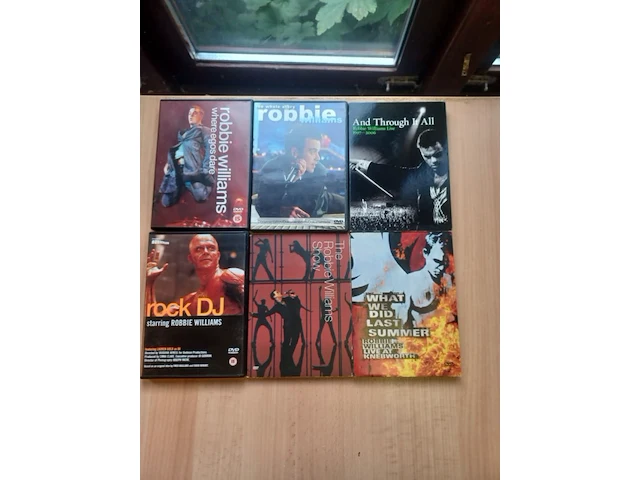 Dvd,s robbie williams 2 x boxs a 2 delig en 6 1 delig aantal 10 stuks. - afbeelding 4 van  5